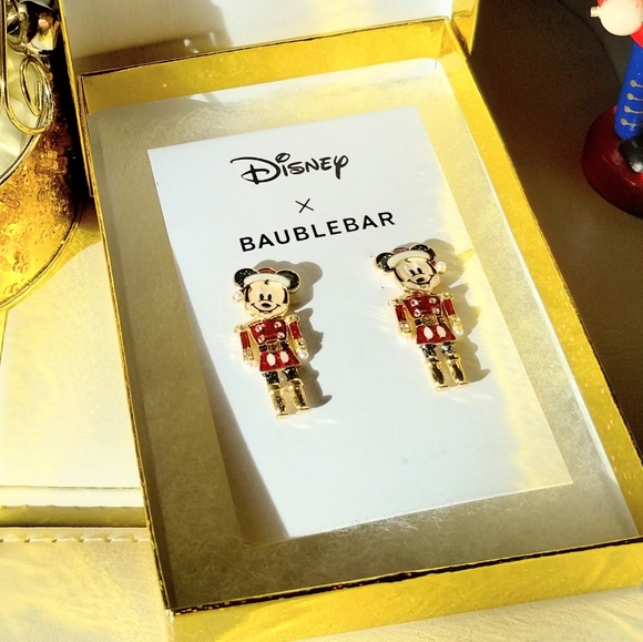 NWT Disney Mickey Mouse Holiday Nutcracker Earrings - Picture 6 of 16